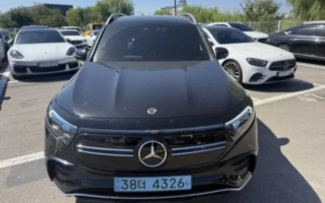 소나타디엣지하이브리드 중고차 EQB (X243) EQB 300 4MATIC AMG 라인 매물 사진 2 - 2022/10 31,603km