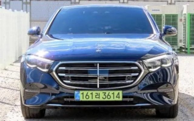 소나타디엣지하이브리드 중고차 E-클래스 W214 E450 4MATIC 매물 사진 19 - 2026/02 3,066km